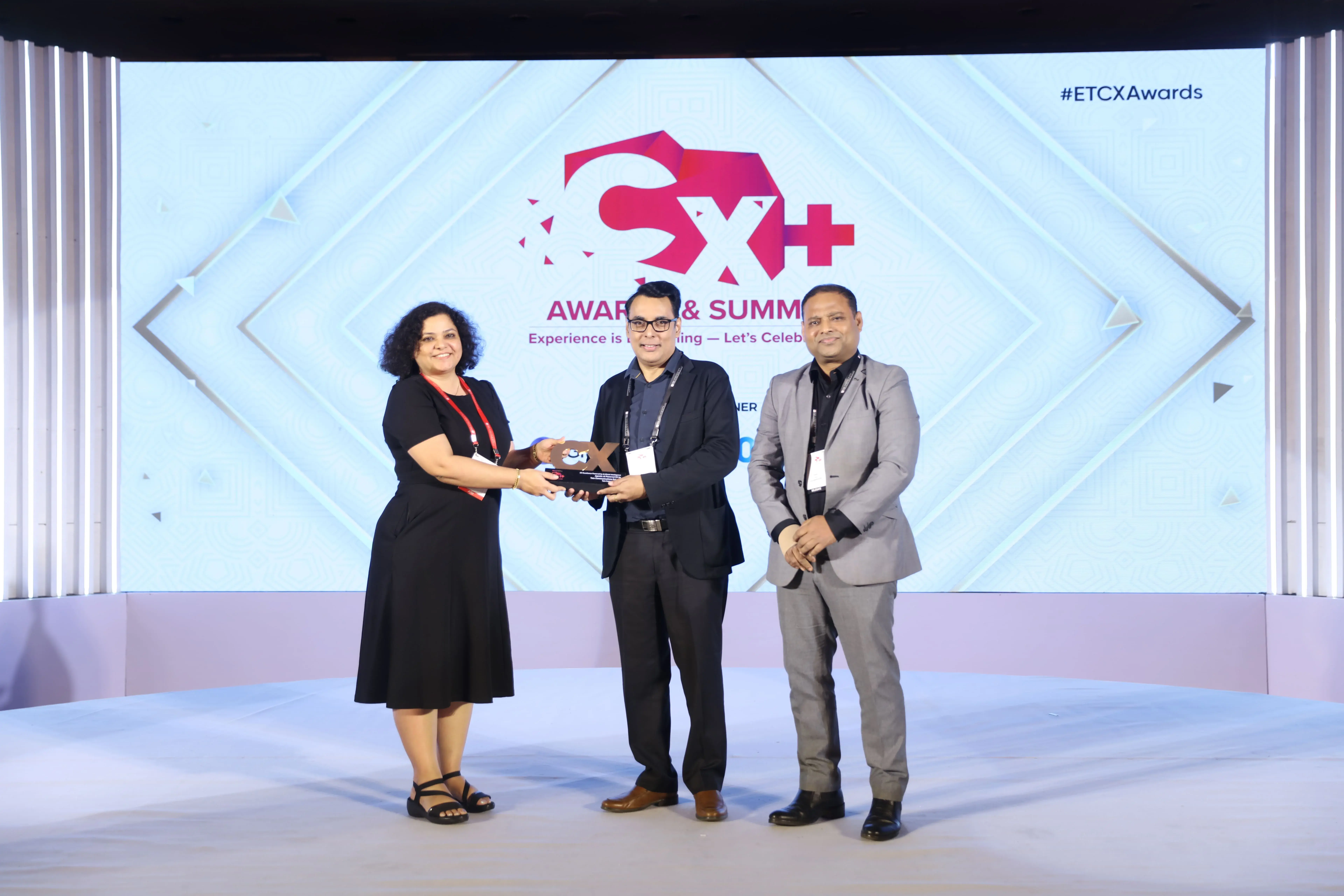 Tata Communications Wins at ET CX Awards 2025 for CX Excellence Powered by AI